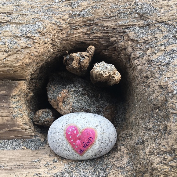 Meet your Posher, Laura - Picture 1 of 1